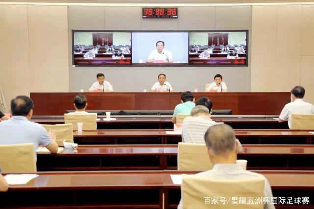刘建宏：国足承压沉重，邵佳一调整效果不佳，队员状态难以控制